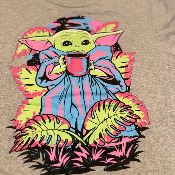 Star Wars Baby Yoda TShirt Mens Med NEFF Mandalorian Grogu Coffee Cup Tee Gray - Picture 2 of 5